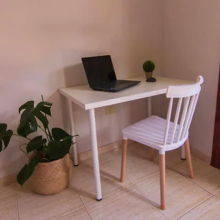 Apartamento Puerto De La Cruz, 3 Dormitorios, 7 Personas - Es-284-11 * Puerto de la Cruz (Tenerife)