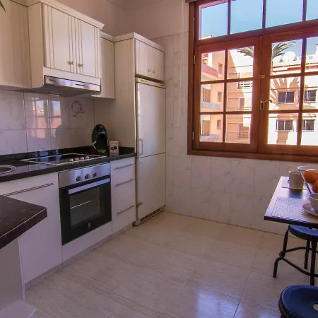 Apartamento Puerto De La Cruz, 3 Dormitorios, 7 Personas - Es-284-11 Apartment
